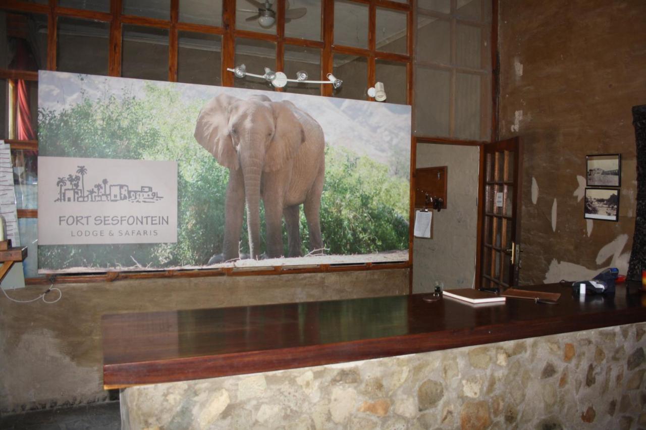 Fort Sesfontein Lodge & Safaris エクステリア 写真