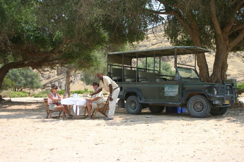 Fort Sesfontein Lodge & Safaris エクステリア 写真
